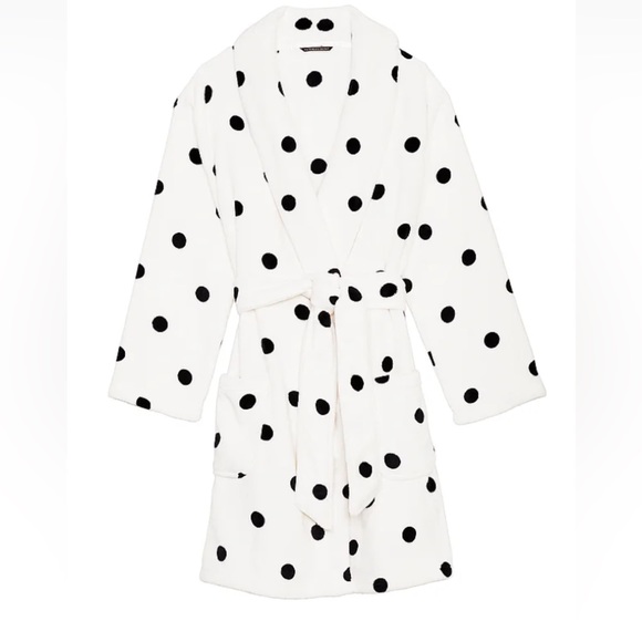 Victoria’s Secret Short Cozy Robe NWT - Picture 3 of 7